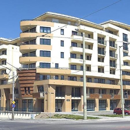 Tisza Palota Apartmanok Сегед Экстерьер фото