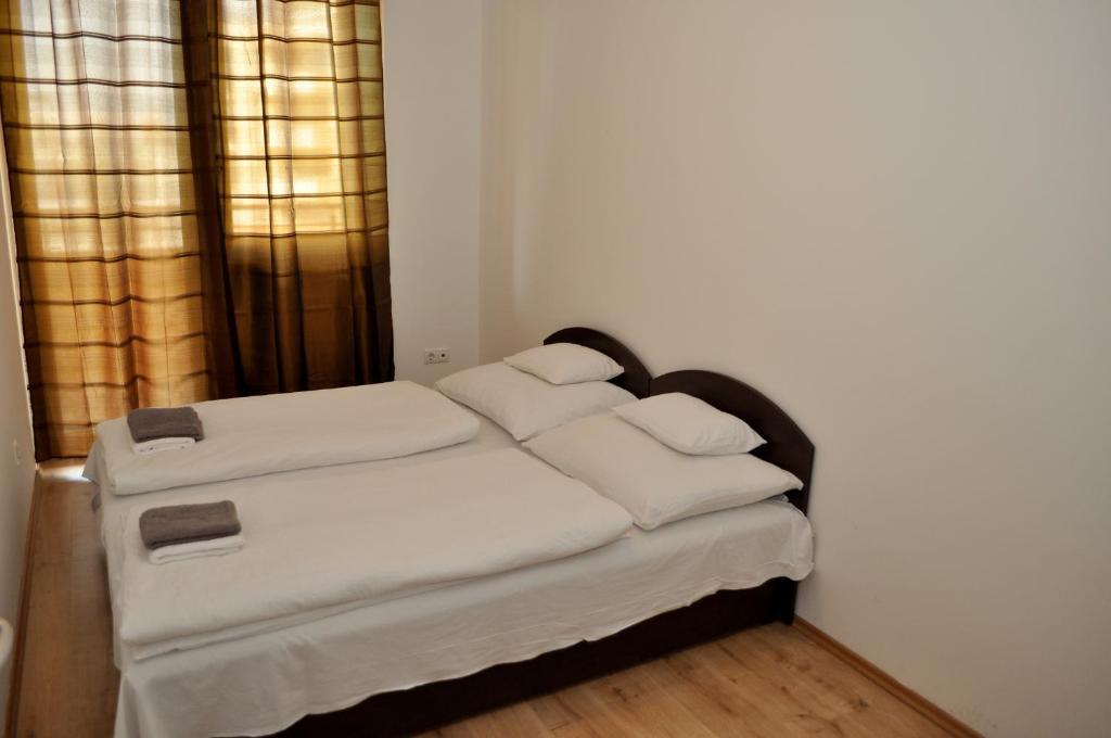 Tisza Palota Apartmanok Сегед Номер фото