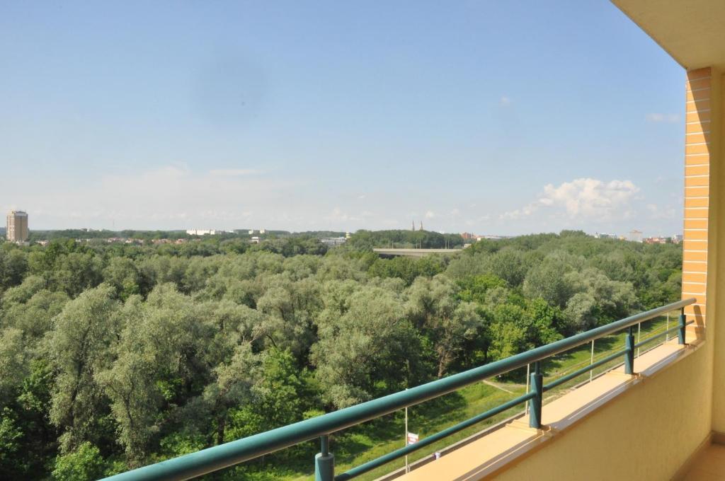 Tisza Palota Apartmanok Сегед Номер фото