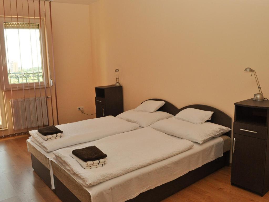 Tisza Palota Apartmanok Сегед Номер фото